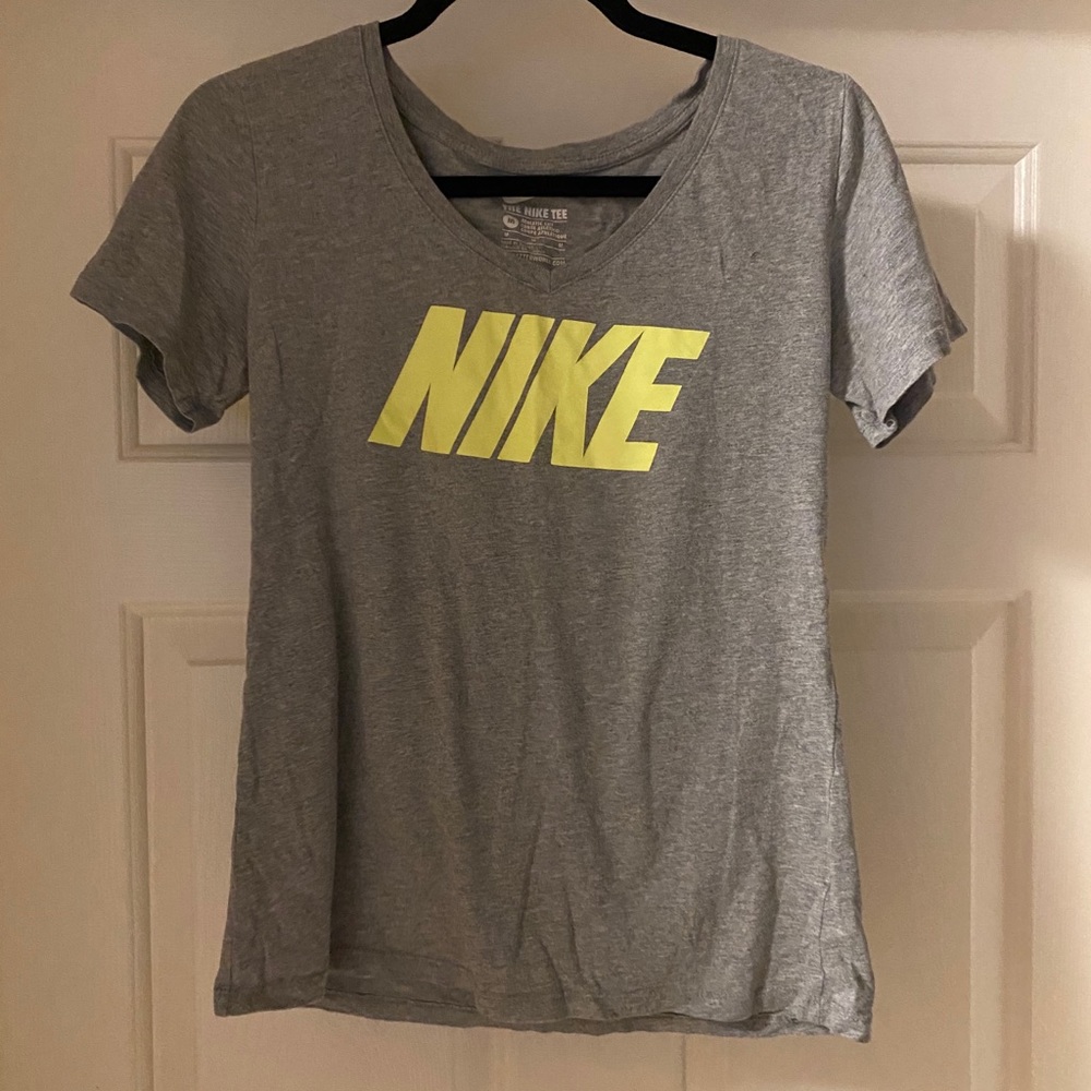 Nike tee